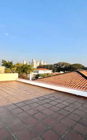 Casa à venda com 287m², 4 quartos e 8 vagasTerraço