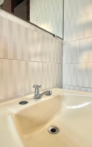 Casa à venda com 287m², 4 quartos e 8 vagasBanheiro