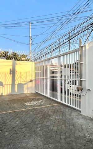 Casa à venda com 287m², 4 quartos e 8 vagasGaragem