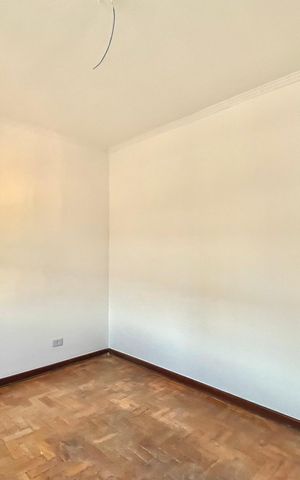 Casa à venda com 287m², 4 quartos e 8 vagasQuarto 2