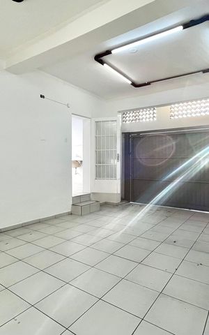 Casa à venda com 287m², 4 quartos e 8 vagasGaragem