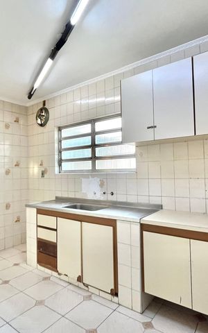 Casa à venda com 287m², 4 quartos e 8 vagasCozinha