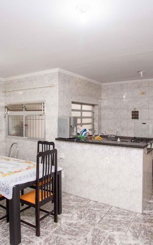 Casa à venda com 272m², 4 quartos e 3 vagasCozinha