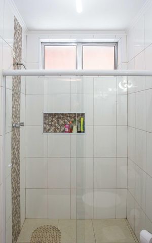 Casa à venda com 272m², 4 quartos e 3 vagasBanheiro 1