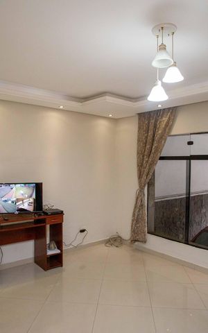 Casa à venda com 272m², 4 quartos e 3 vagasSala
