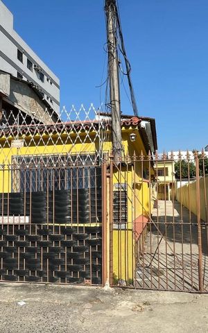 Casa de condomínio para alugar com 49m², 2 quartos e sem vaga Casa de condomínio para alugar com 49m², 2 quartos e sem vagaFachada