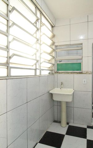 Casa de condomínio para alugar com 49m², 2 quartos e sem vagaÁrea de serviço