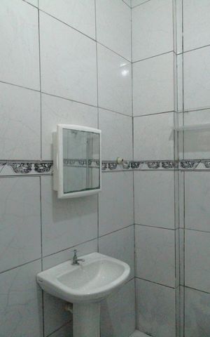Casa de condomínio para alugar com 49m², 2 quartos e sem vagaBanheiro