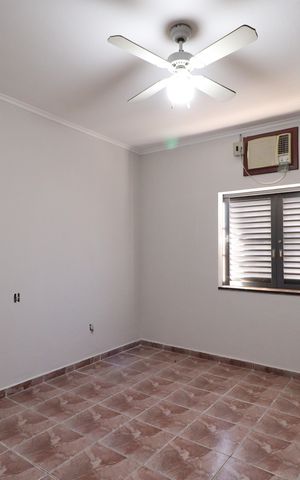 Casa para alugar com 241m², 6 quartos e 4 vagasSuíte