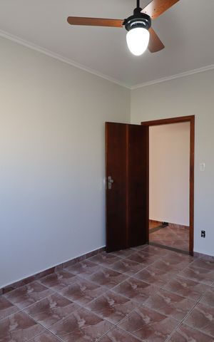 Casa para alugar com 241m², 6 quartos e 4 vagasQuarto 1