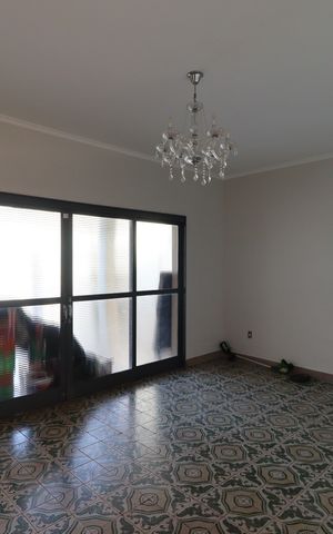 Casa para alugar com 241m², 6 quartos e 4 vagasSala 1