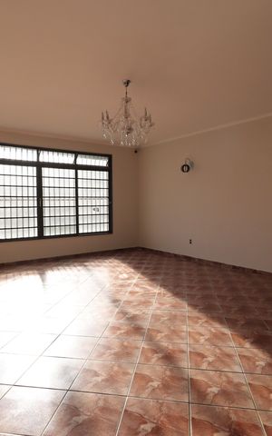 Casa para alugar com 241m², 6 quartos e 4 vagasSala 3