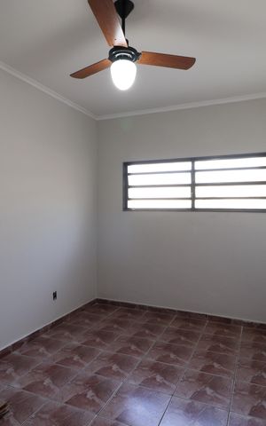 Casa para alugar com 241m², 6 quartos e 4 vagasQuarto 1