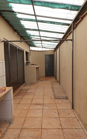 Casa para alugar com 241m², 6 quartos e 4 vagasÁrea de Serviço 2
