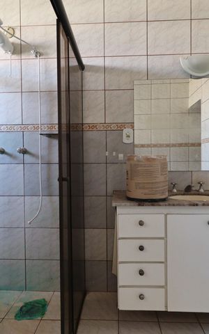 Casa para alugar com 241m², 6 quartos e 4 vagasBanheiro da Suíte