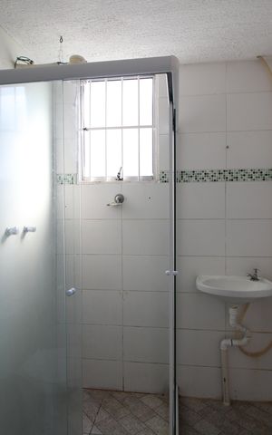 Apartamento à venda com 65m², 2 quartos e 1 vagaBanheiro Social