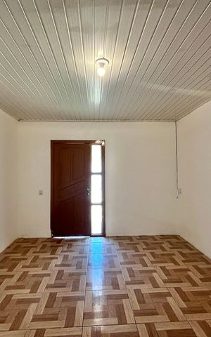 Casa para alugar com 130m², 4 quartos e 2 vagas Casa para alugar com 130m², 4 quartos e 2 vagasSala