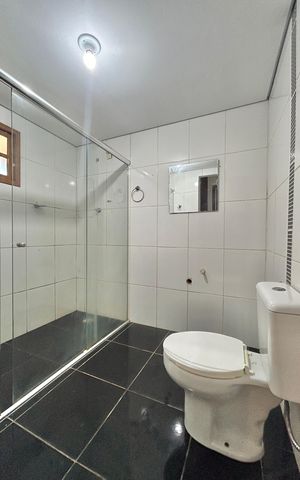 Casa para alugar com 130m², 4 quartos e 2 vagas Casa para alugar com 130m², 4 quartos e 2 vagasBanheiro