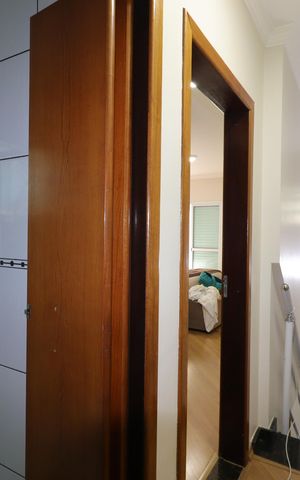 Apartamento à venda com 200m², 4 quartos e 3 vagasCorredor piso superior