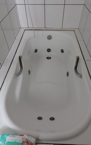 Apartamento à venda com 200m², 4 quartos e 3 vagasBanheiro da Suíte - Banheira