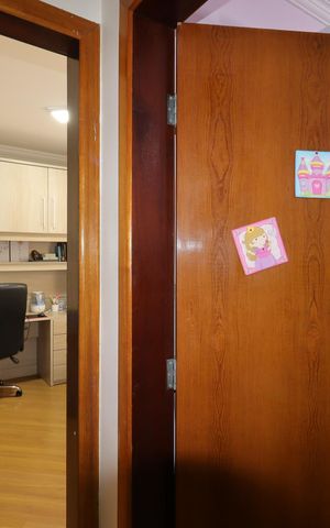 Apartamento à venda com 200m², 4 quartos e 3 vagasCorredor piso superior