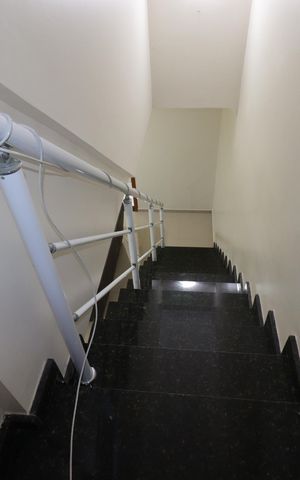 Apartamento à venda com 200m², 4 quartos e 3 vagasEscada