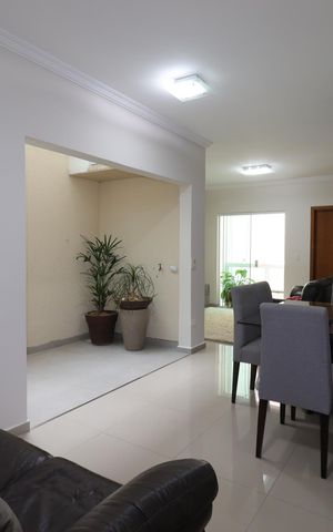 Apartamento à venda com 200m², 4 quartos e 3 vagasSala de Jantar