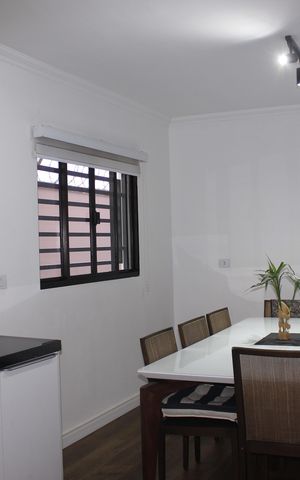 Casa à venda com 250m², 4 quartos e 4 vagasCozinha
