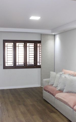 Casa à venda com 250m², 4 quartos e 4 vagasSala