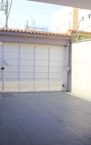 Casa à venda com 250m², 4 quartos e 4 vagasGaragem