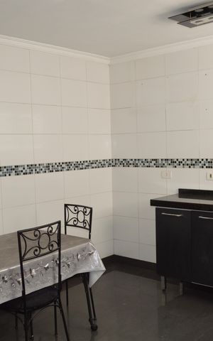 Casa à venda com 106m², 2 quartos e 2 vagasCozinha