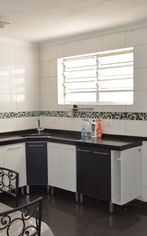 Casa à venda com 106m², 2 quartos e 2 vagasCozinha