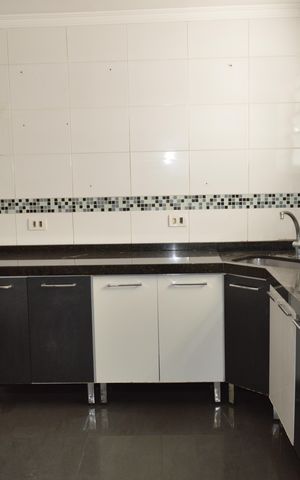 Casa à venda com 106m², 2 quartos e 2 vagasCozinha