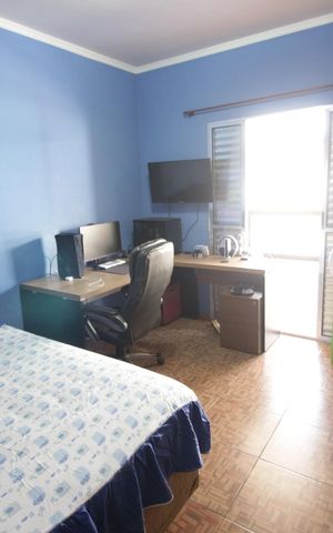 Casa à venda com 392m², 4 quartos e 3 vagasQuarto 3