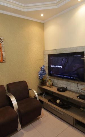 Casa à venda com 392m², 4 quartos e 3 vagasSala