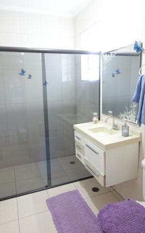 Casa à venda com 392m², 4 quartos e 3 vagasBanheiro