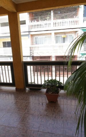Casa à venda com 392m², 4 quartos e 3 vagasVaranda quartos