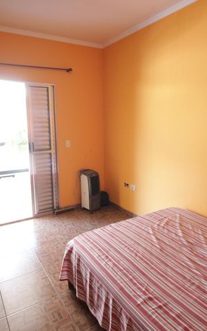 Casa à venda com 392m², 4 quartos e 3 vagasQuarto 2