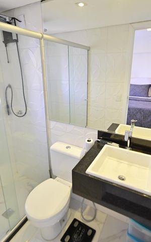 Apartamento para alugar com 100m², 3 quartos e 1 vaga Apartamento para alugar com 100m², 3 quartos e 1 vagaBanheiro da Suíte