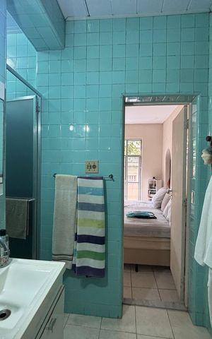 Apartamento à venda com 170m², 3 quartos e sem vaga Apartamento à venda com 170m², 3 quartos e sem vagaSuíte 1