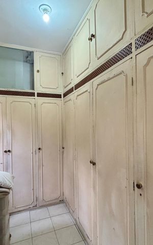 Apartamento à venda com 170m², 3 quartos e sem vaga Apartamento à venda com 170m², 3 quartos e sem vagaSuíte 1 - closet