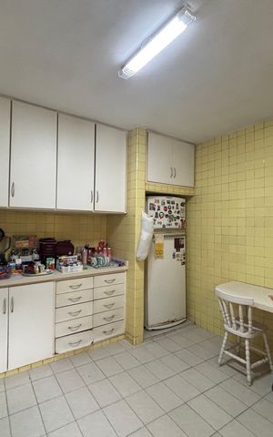 Apartamento à venda com 170m², 3 quartos e sem vaga Apartamento à venda com 170m², 3 quartos e sem vagaCozinha