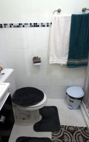 Casa à venda com 110m², 2 quartos e 1 vagaBanheiro