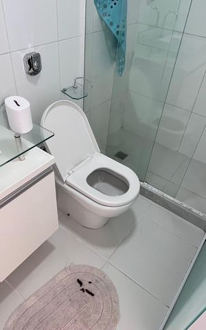 Casa de condomínio à venda com 366m², 5 quartos e 2 vagas Casa de condomínio à venda com 366m², 5 quartos e 2 vagasBanheiro da Suíte 4