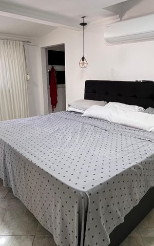 Casa de condomínio à venda com 366m², 5 quartos e 2 vagas Casa de condomínio à venda com 366m², 5 quartos e 2 vagasSuite 1