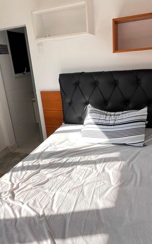 Casa de condomínio à venda com 366m², 5 quartos e 2 vagas Casa de condomínio à venda com 366m², 5 quartos e 2 vagasSuíte 4