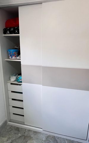 Casa de condomínio à venda com 366m², 5 quartos e 2 vagas Casa de condomínio à venda com 366m², 5 quartos e 2 vagasSuíte 3
