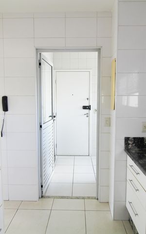 Apartamento à venda com 178m², 3 quartos e 3 vagas Apartamento à venda com 178m², 3 quartos e 3 vagasCozinha