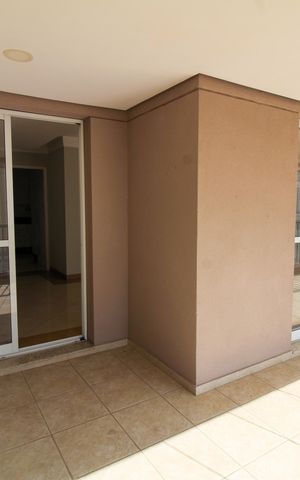 Apartamento à venda com 178m², 3 quartos e 3 vagas Apartamento à venda com 178m², 3 quartos e 3 vagasVaranda