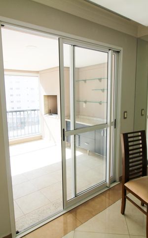 Apartamento à venda com 178m², 3 quartos e 3 vagas Apartamento à venda com 178m², 3 quartos e 3 vagasSala